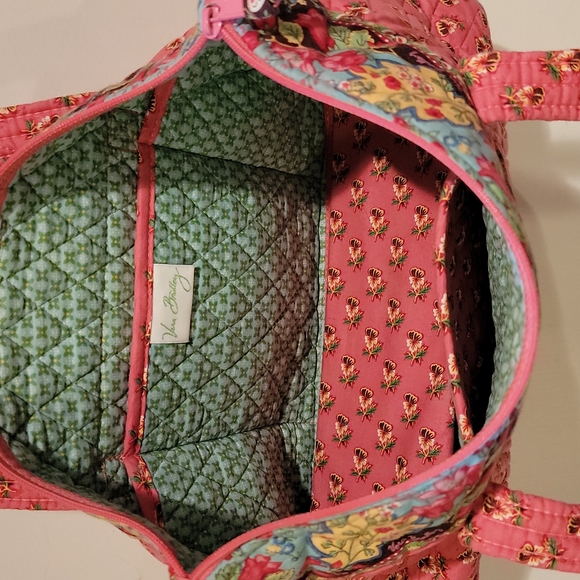 Vera Bradley Pretty in Pink Floral - Picture 7 of 8